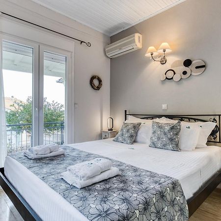 Villa Angeliki By Tsiolis Family Katávolos Exterior photo